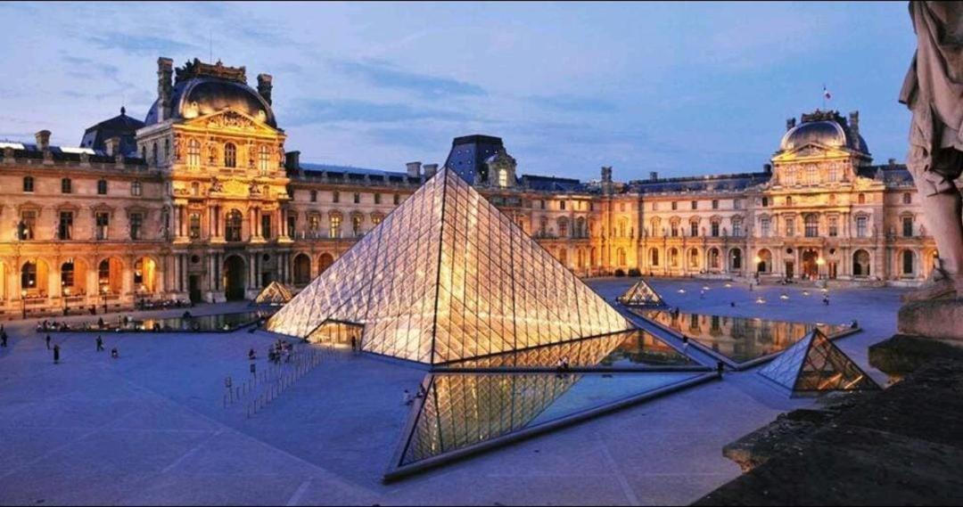 Metro A 2 Minutes Paris Centre Le Marais Apartment Романвил Екстериор снимка