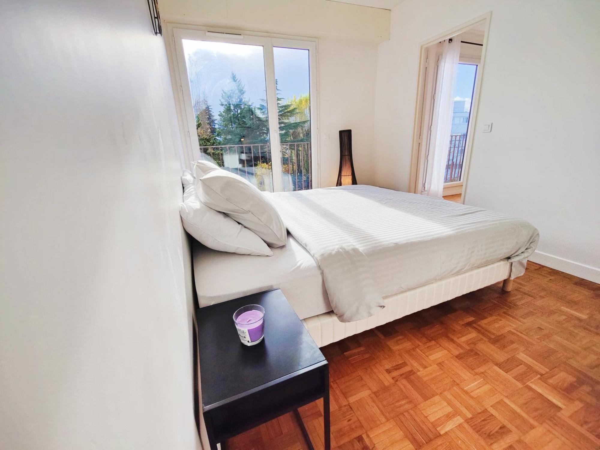 Metro A 2 Minutes Paris Centre Le Marais Apartment Романвил Екстериор снимка